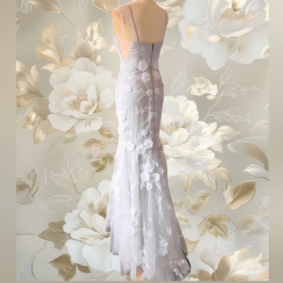 Stunning High Low Tulle With Flower Applique Overlay Gray Mermaid Fit Wedding Dr - Picture 3 of 15
